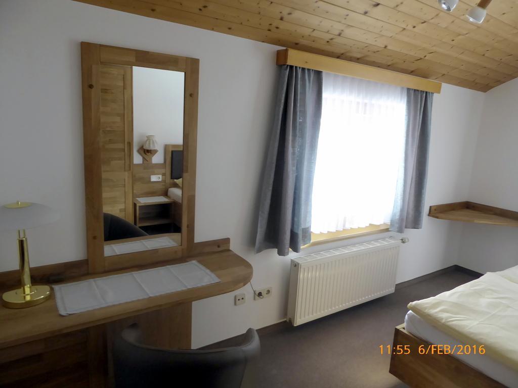 Gaestehaus Truskaller Otel Mallnitz Oda fotoğraf